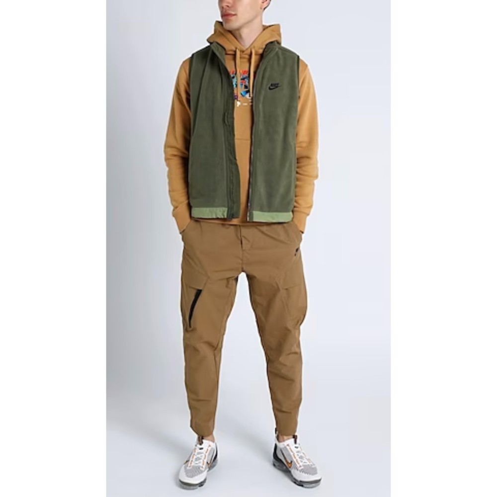 NWT Mens Size M NIKE Fleece Winterized  Vest Olive